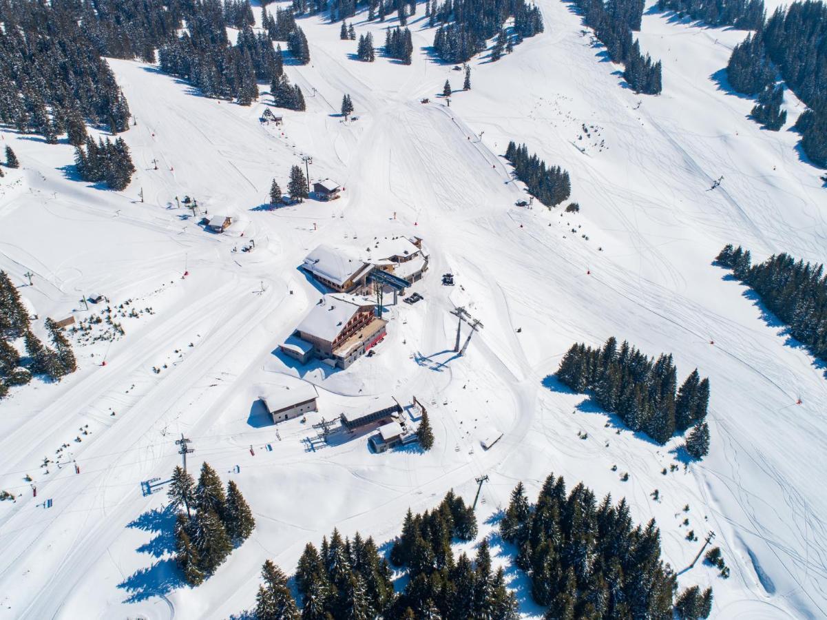 L'Escale Hotel Chatel Bagian luar foto