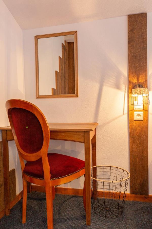 L'Escale Hotel Chatel Bagian luar foto